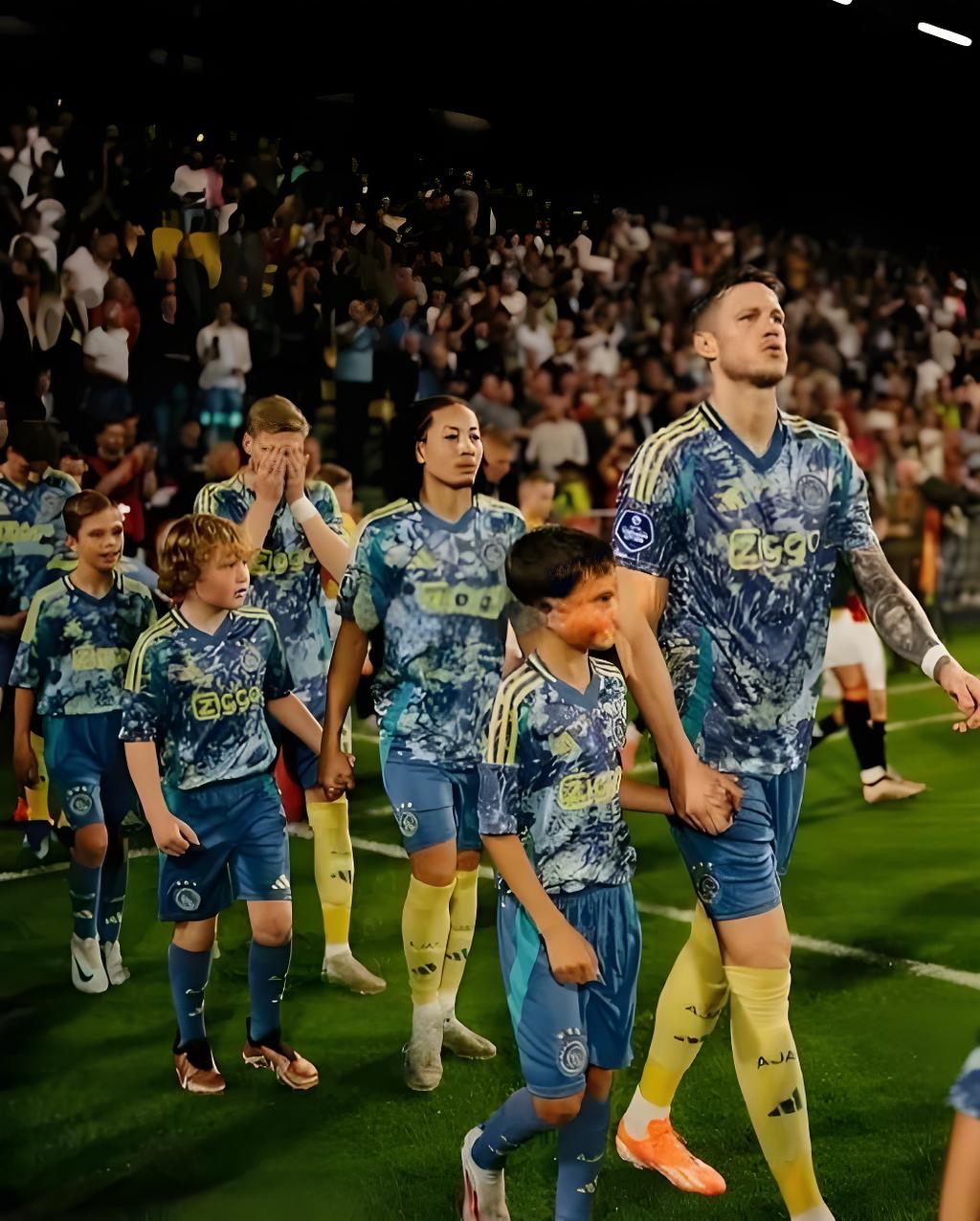 阿贾克斯强势反弹备战葡超穆古鲁扎在西班牙队比赛中比分优势明显，网友：今晚多伦多猛龙远射贴柱的简单介绍